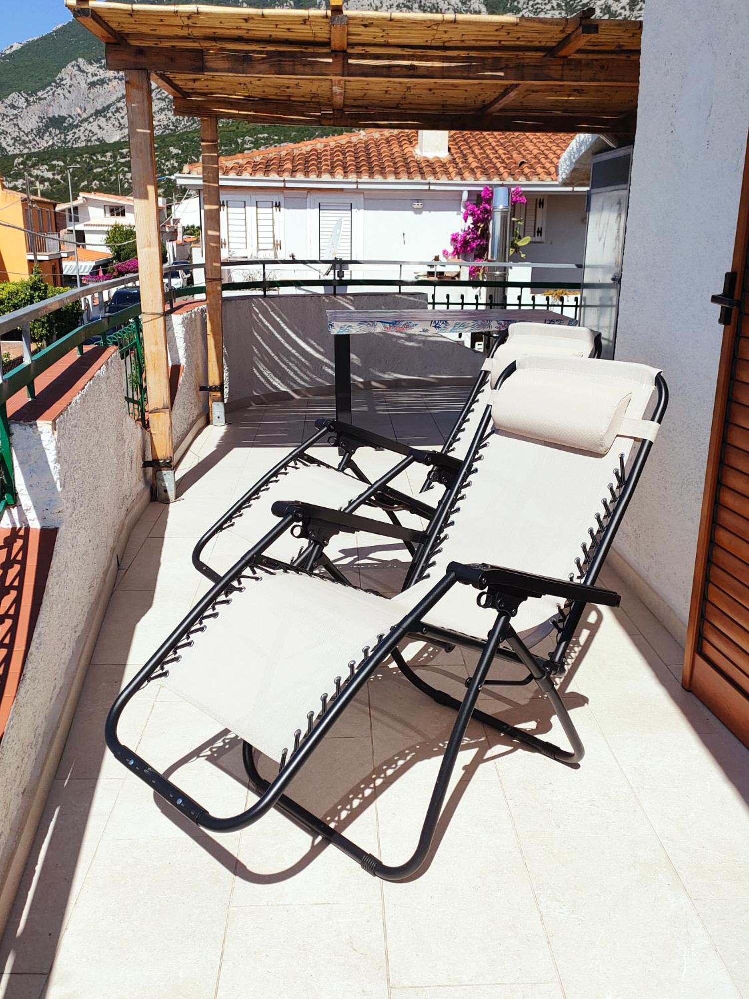 Gocce Di Mare Apartment Cala Gonone Bagian luar foto